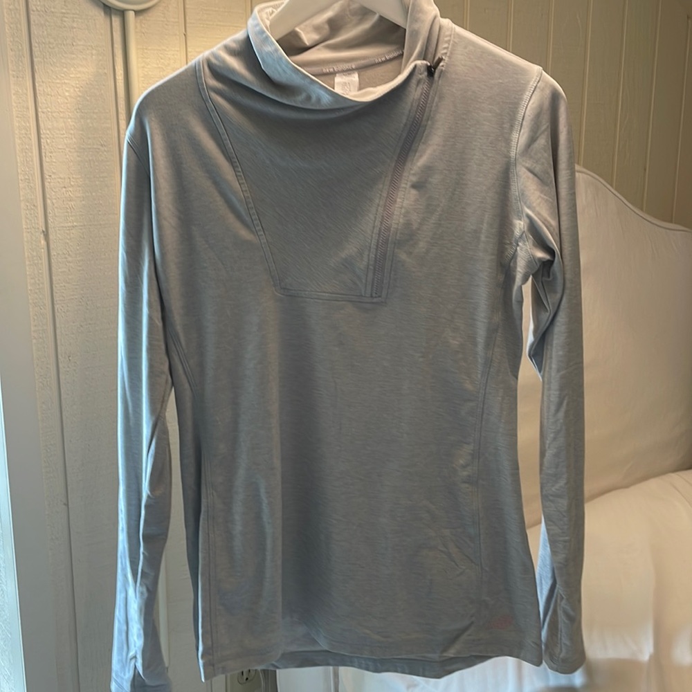 New balance Grey sports top M